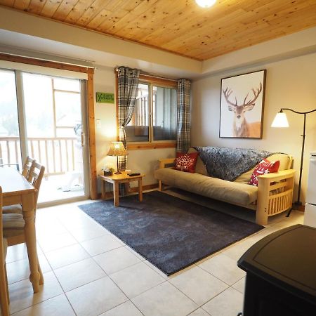 Rustic Cedar Retreat Condo Penticton Luaran gambar