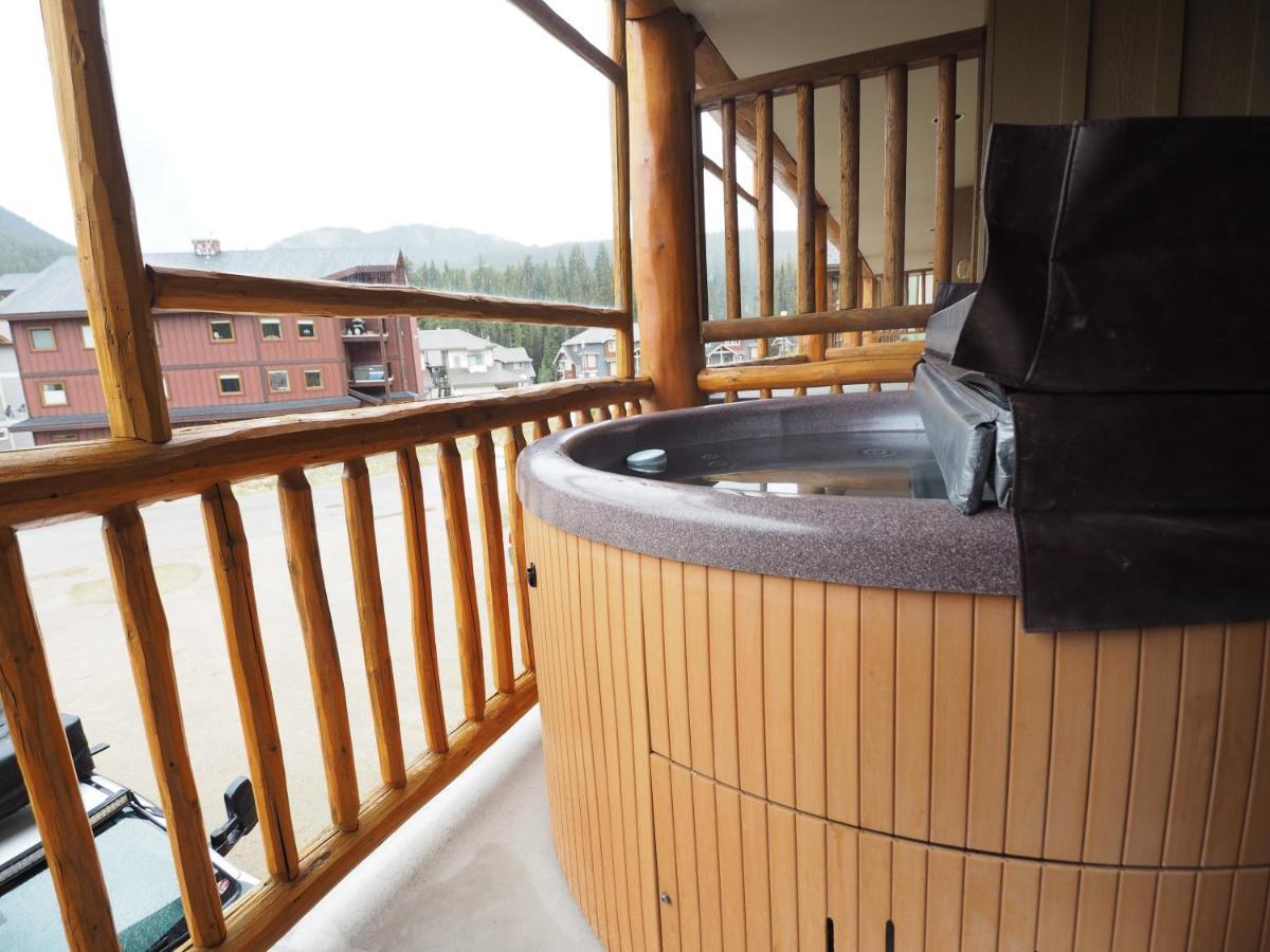 Rustic Cedar Retreat Condo Penticton Luaran gambar