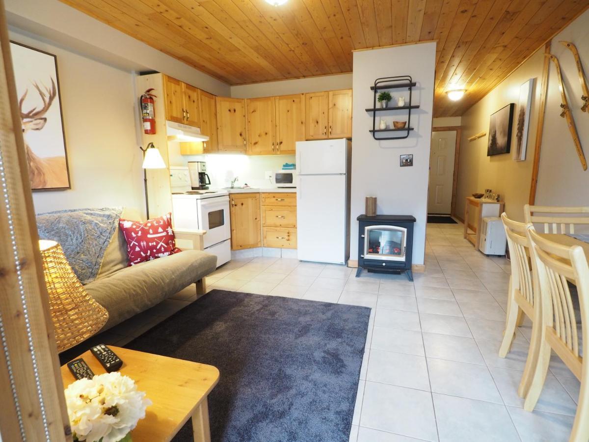 Rustic Cedar Retreat Condo Penticton Luaran gambar