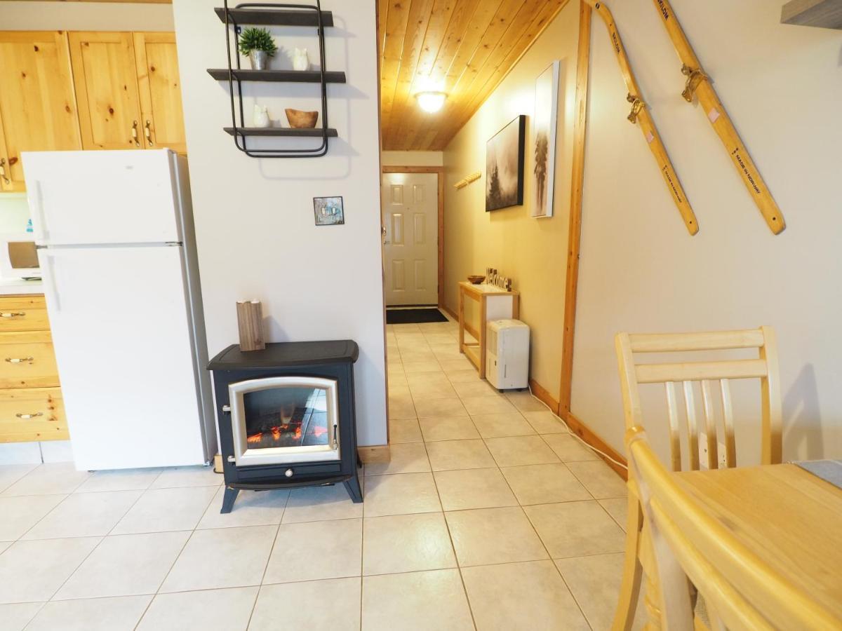 Rustic Cedar Retreat Condo Penticton Luaran gambar